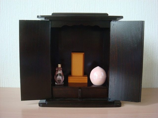 使用例:ペット用の位牌、手元供養、厨子大　の組み合わせ例